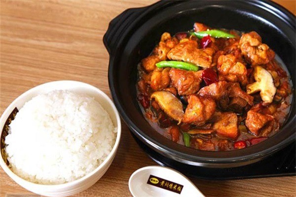 苏大炮黄焖鸡米饭